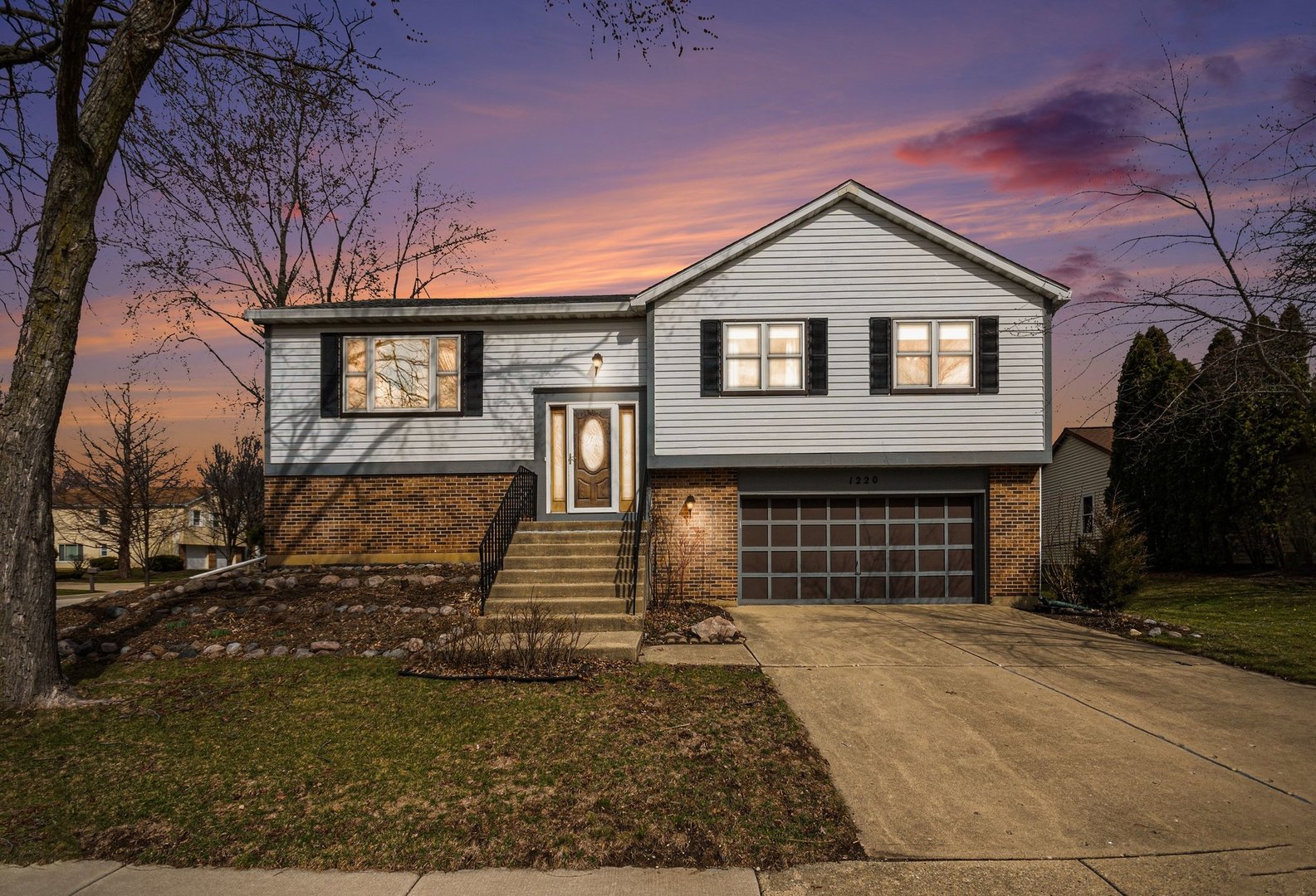 1220 John Drive Property Photo 1