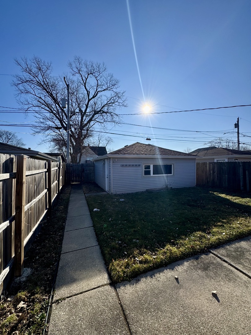 7609 Lockwood Avenue Property Photo 18