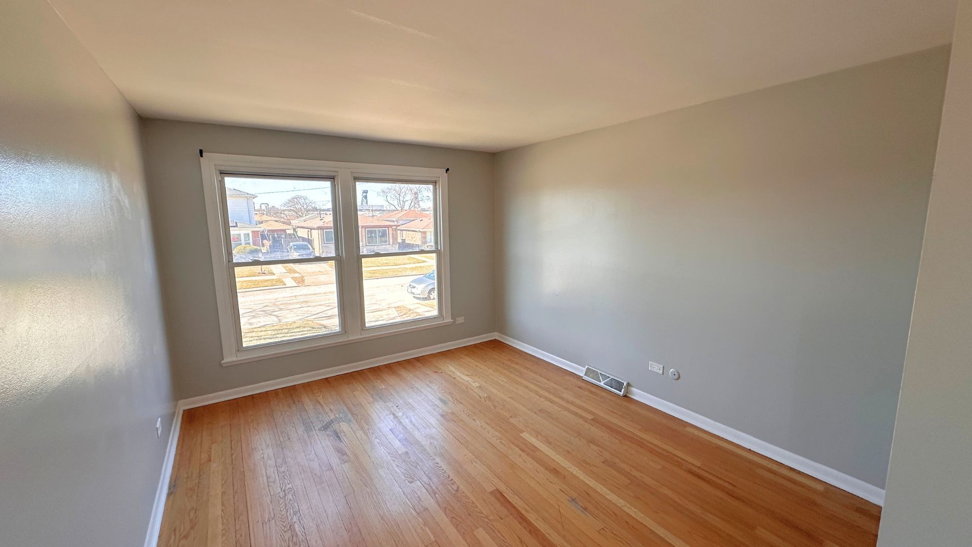 12741 S Manistee Avenue Property Photo 7