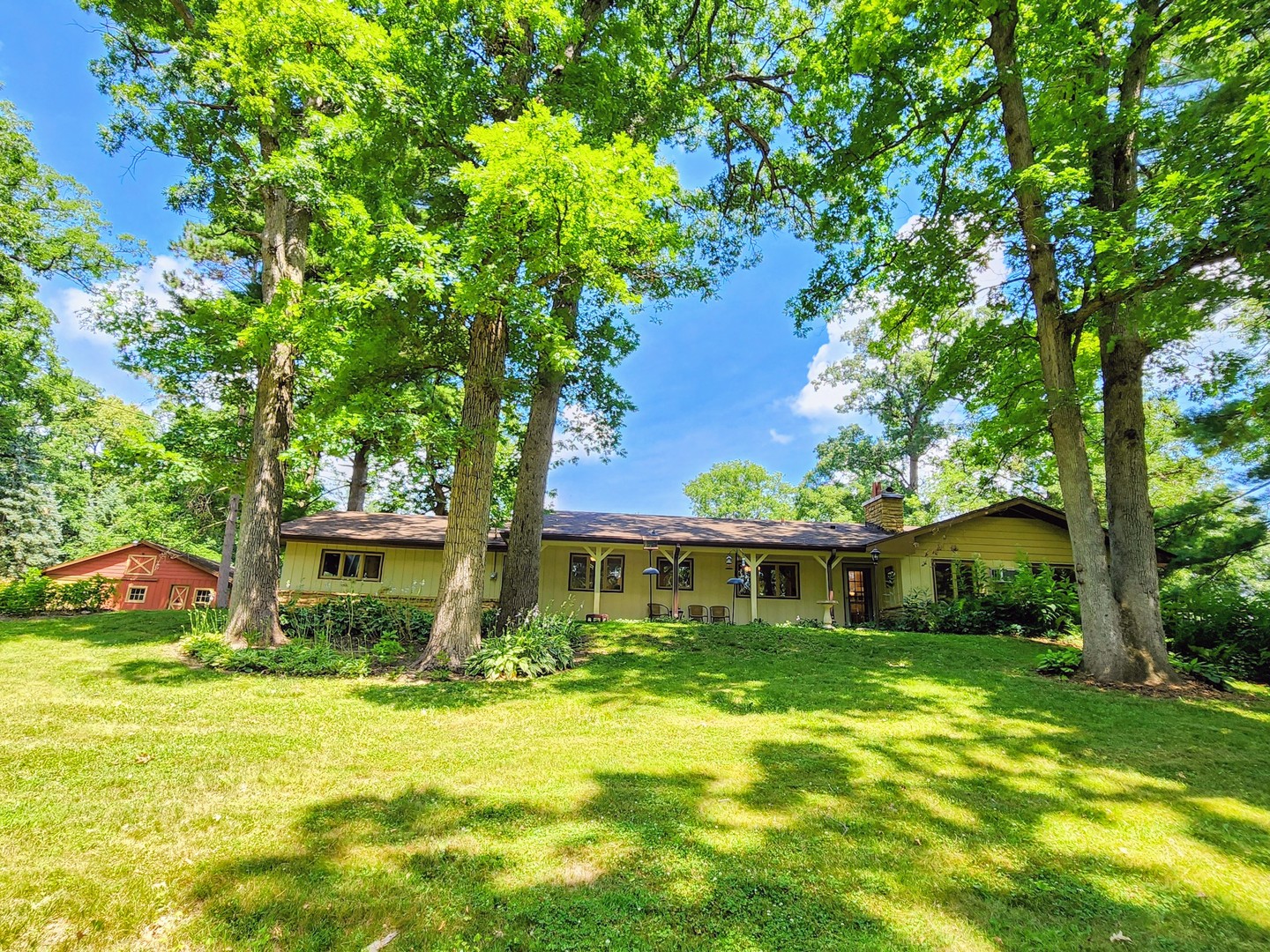 20798 White Oaks Road Property Photo 1