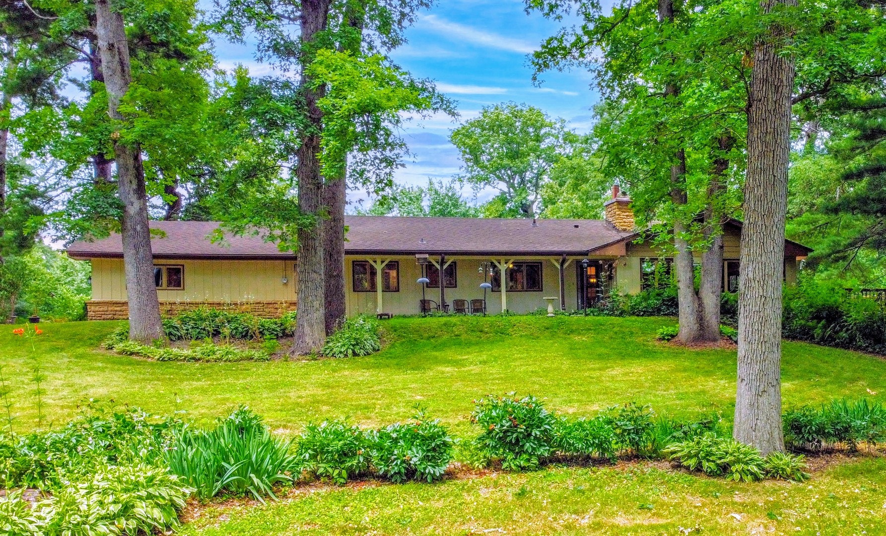 20798 White Oaks Road Property Photo 1