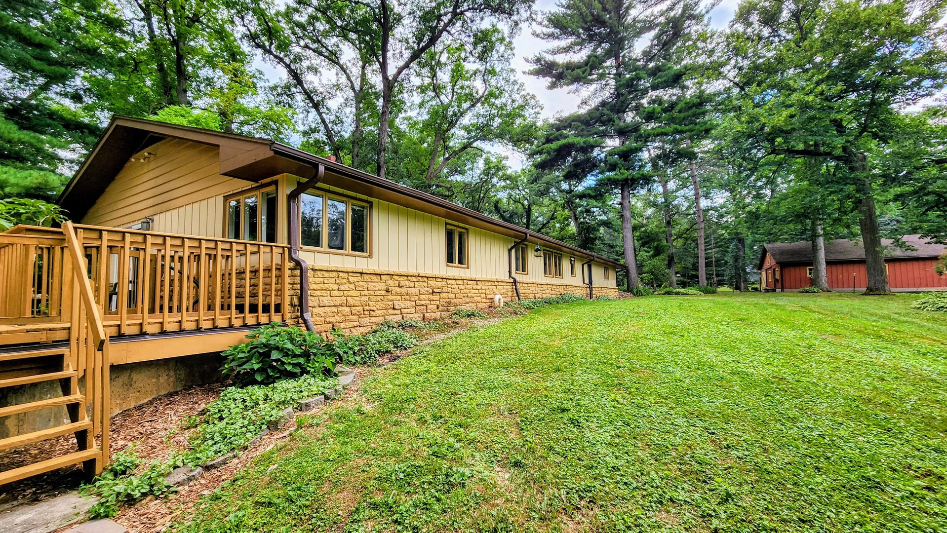 20798 White Oaks Road Property Photo 5