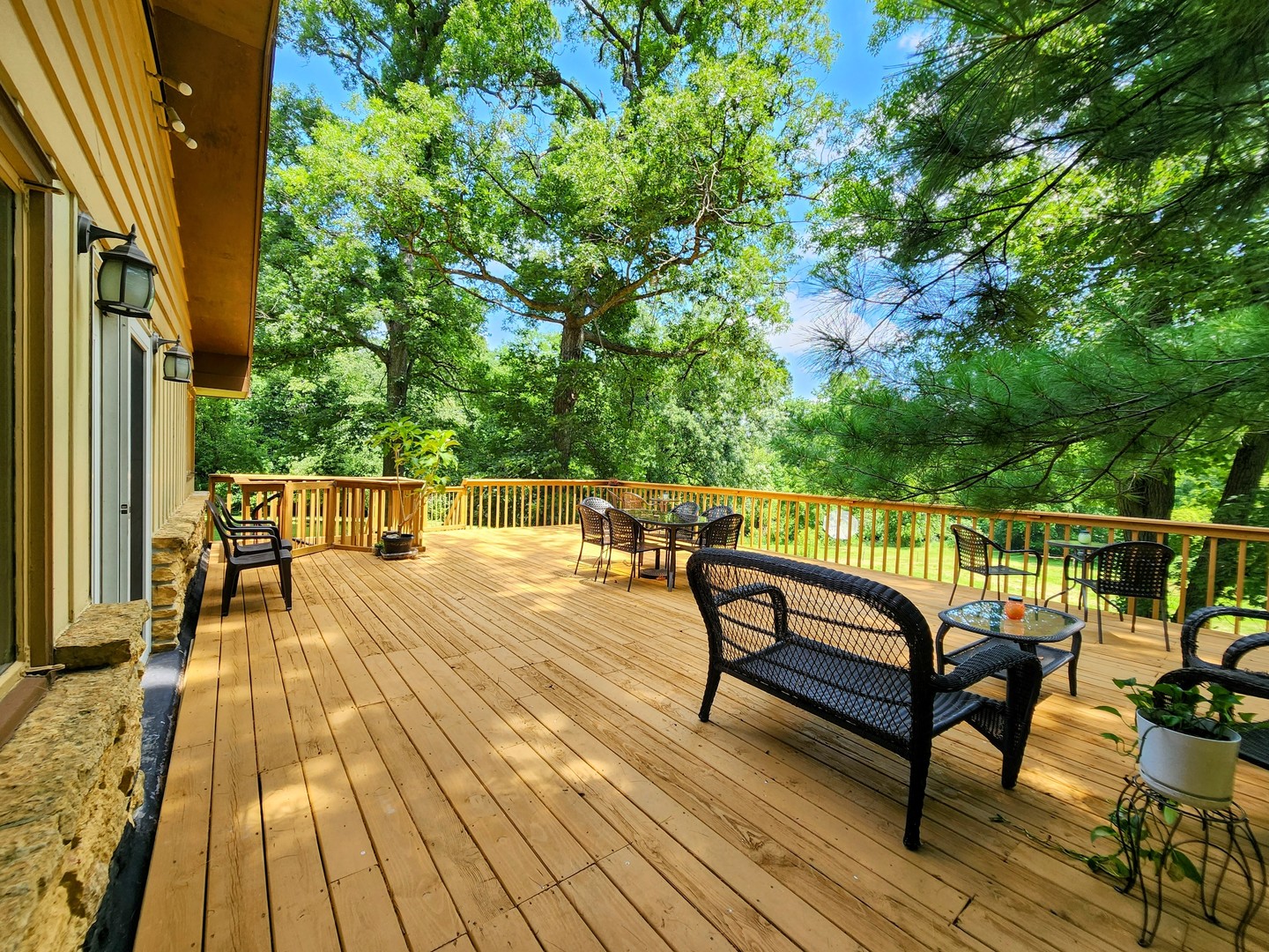 20798 White Oaks Road Property Photo 9