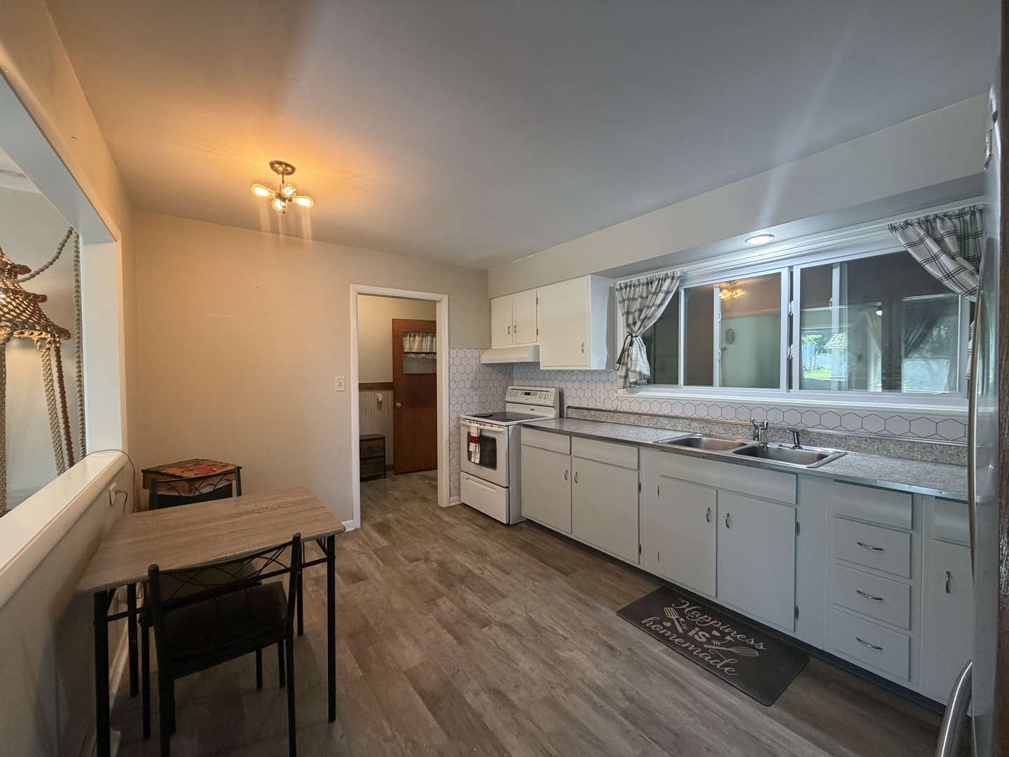 1427 Mark Drive Property Photo 6