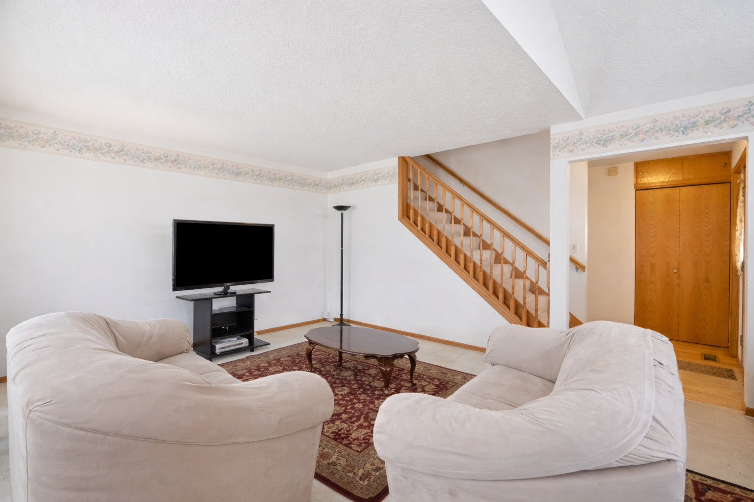 3222 Tower Court Property Photo 5