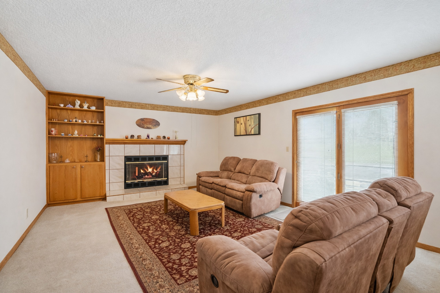 3222 Tower Court Property Photo 7