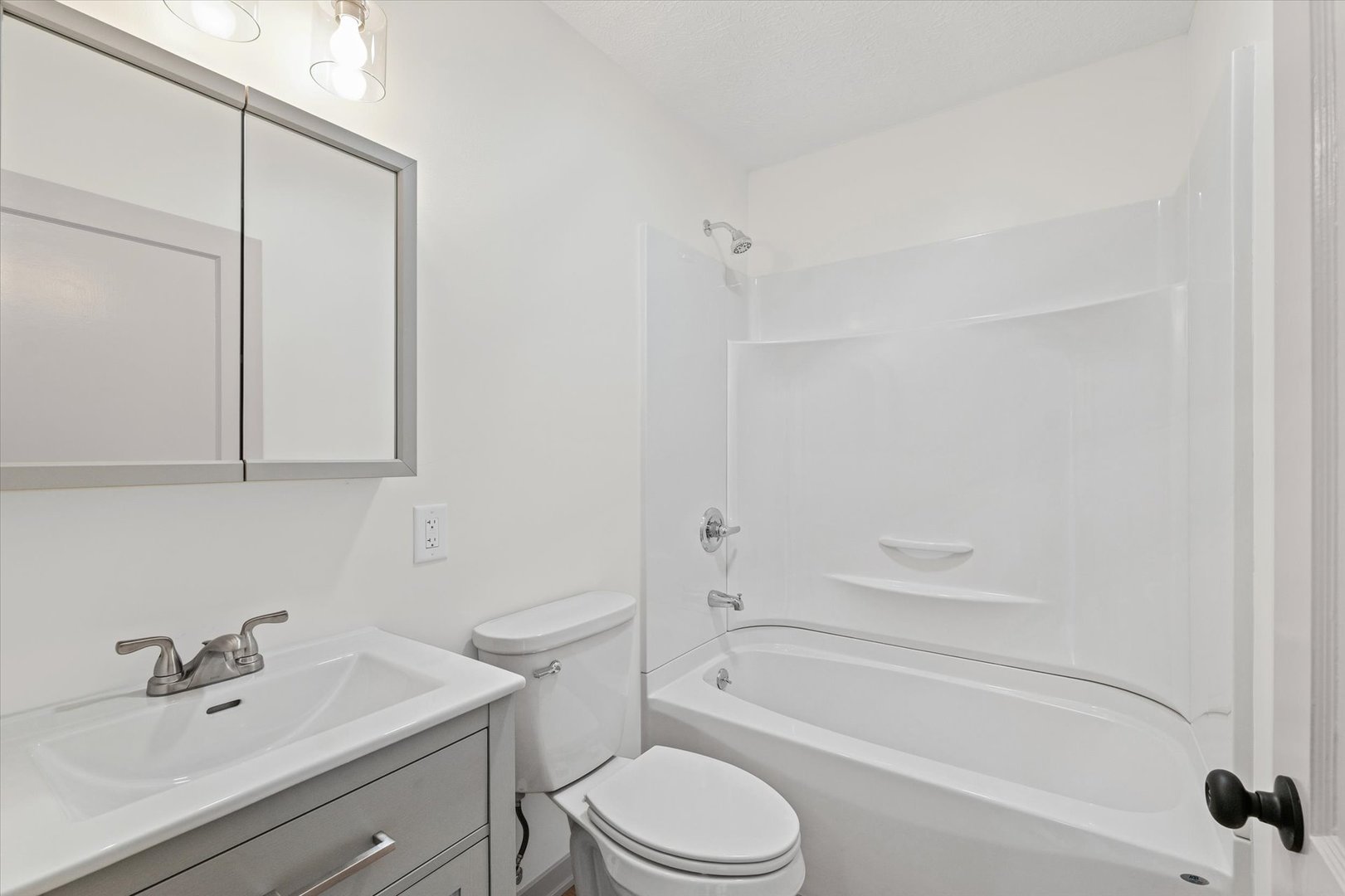 619 E 11th Street Property Photo 15
