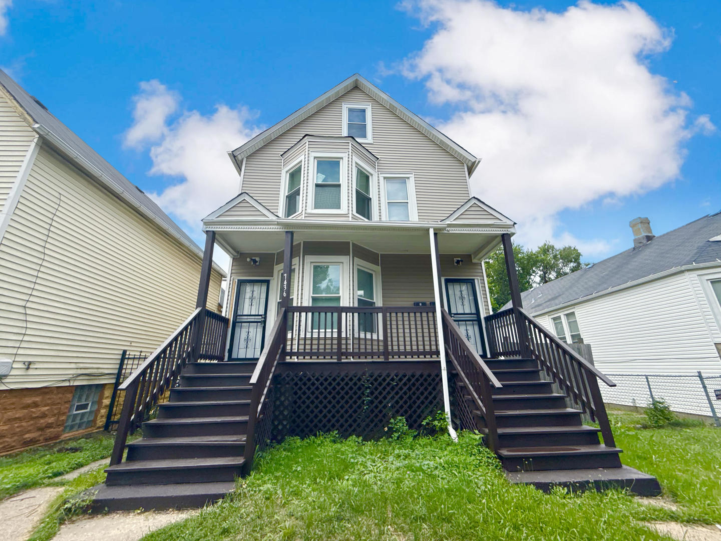 7436 S Langley Avenue Property Photo 1