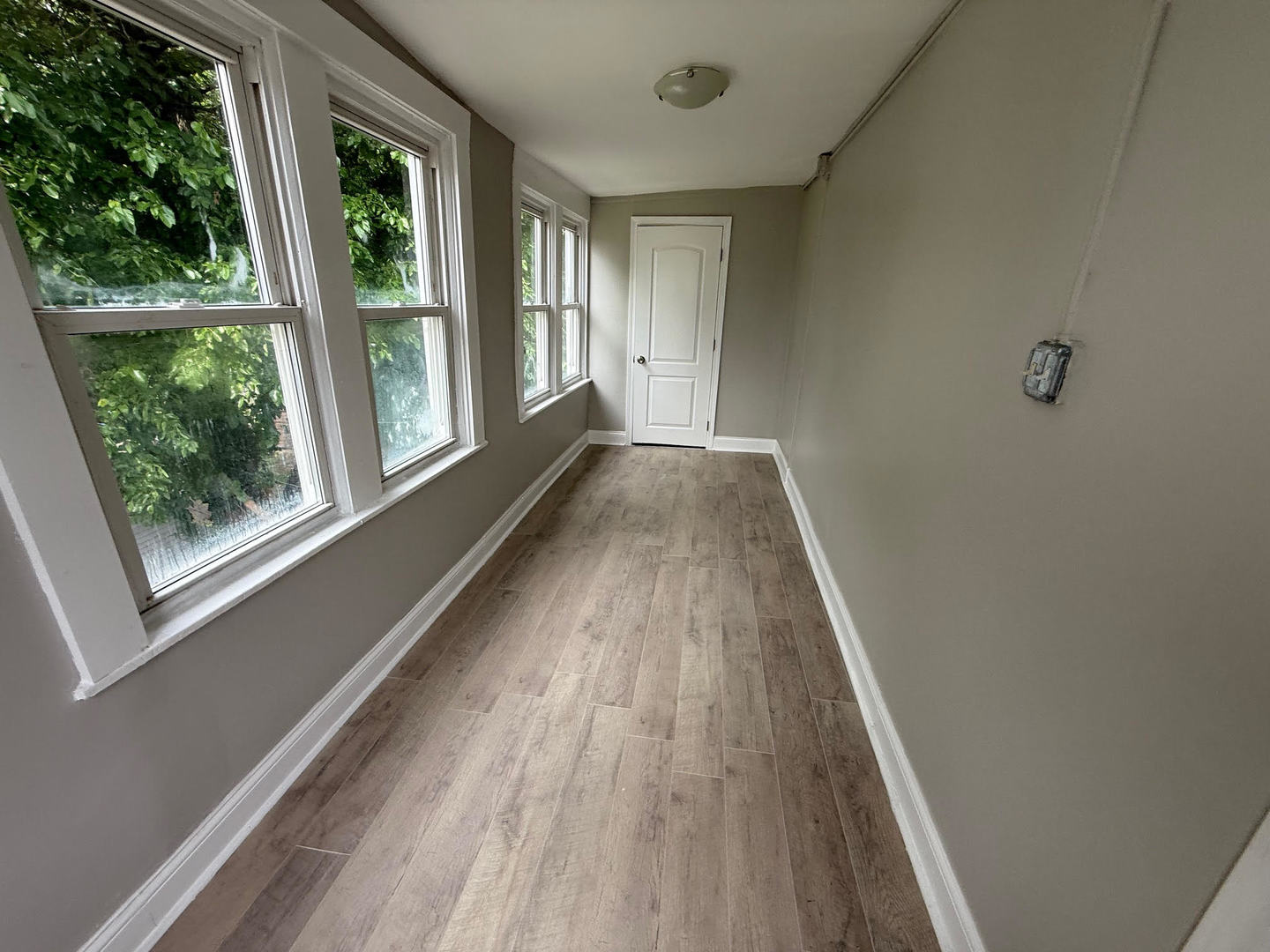 7436 S Langley Avenue Property Photo 15