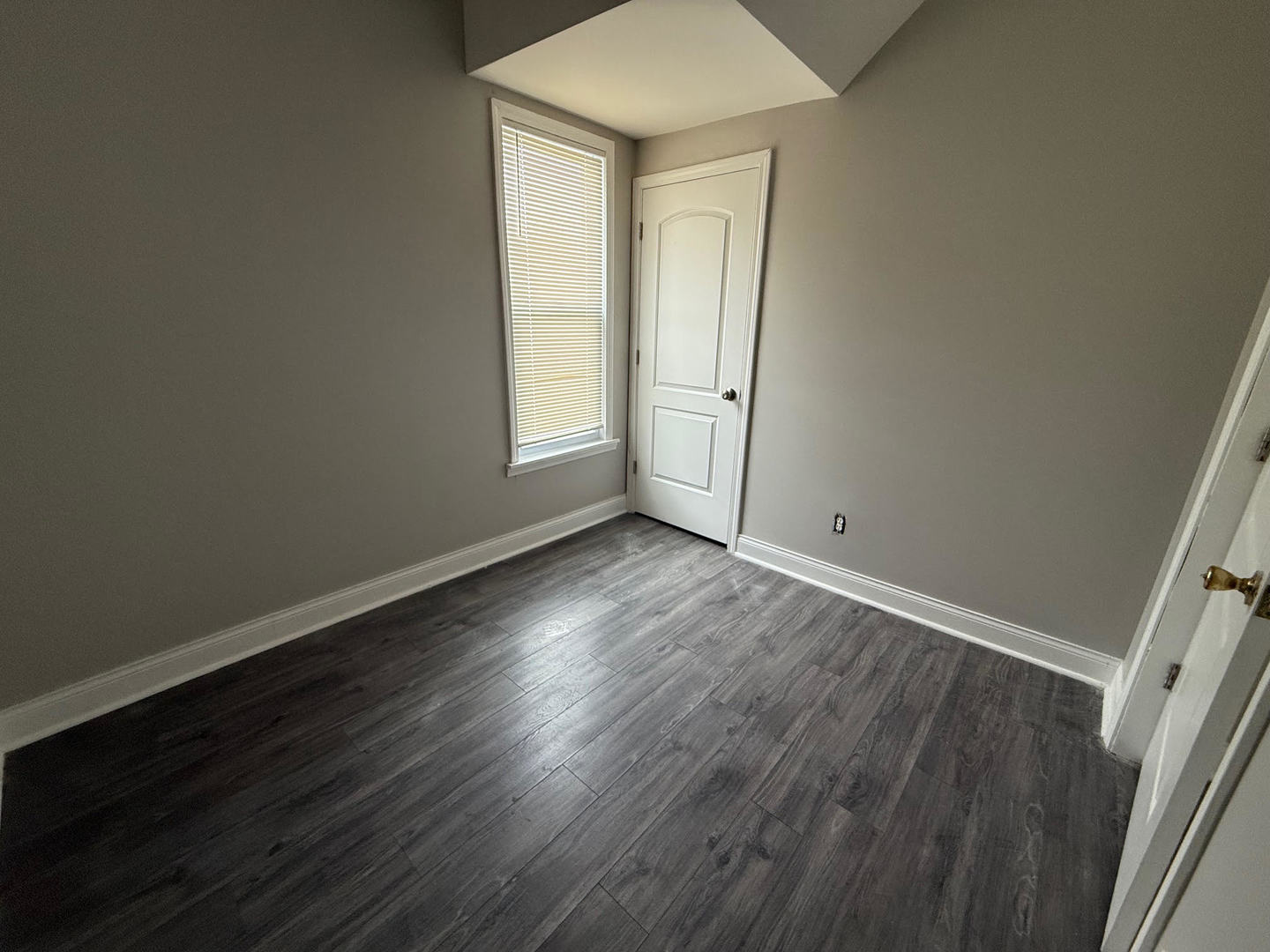 7436 S Langley Avenue Property Photo 30
