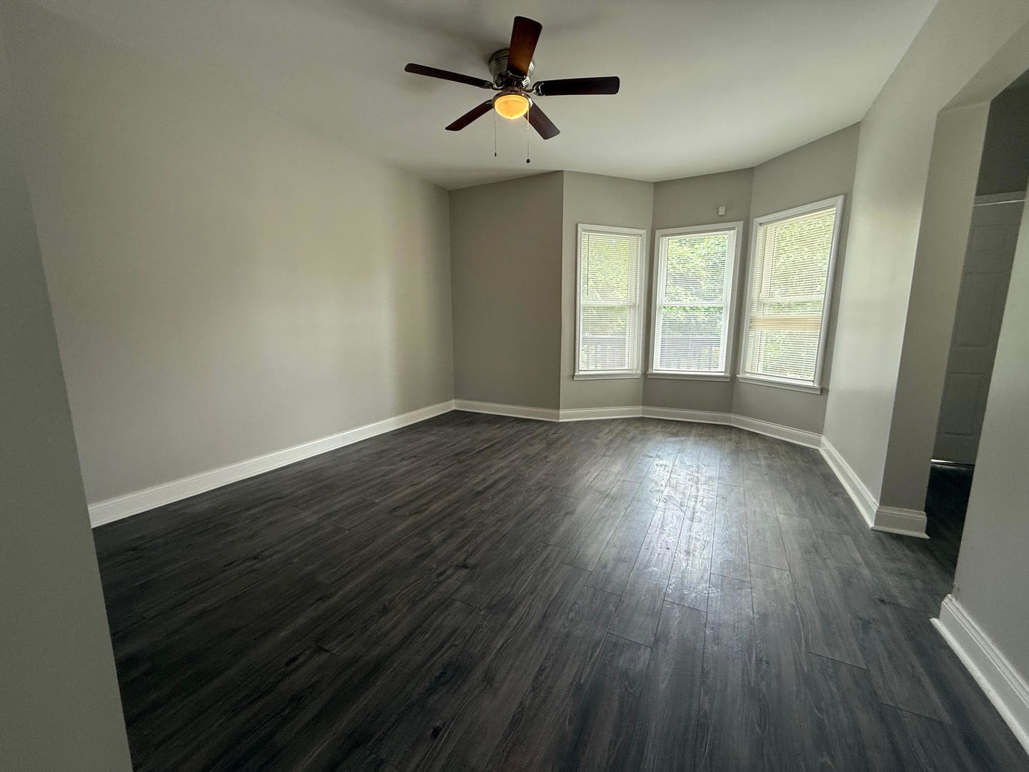 7436 S Langley Avenue Property Photo 32