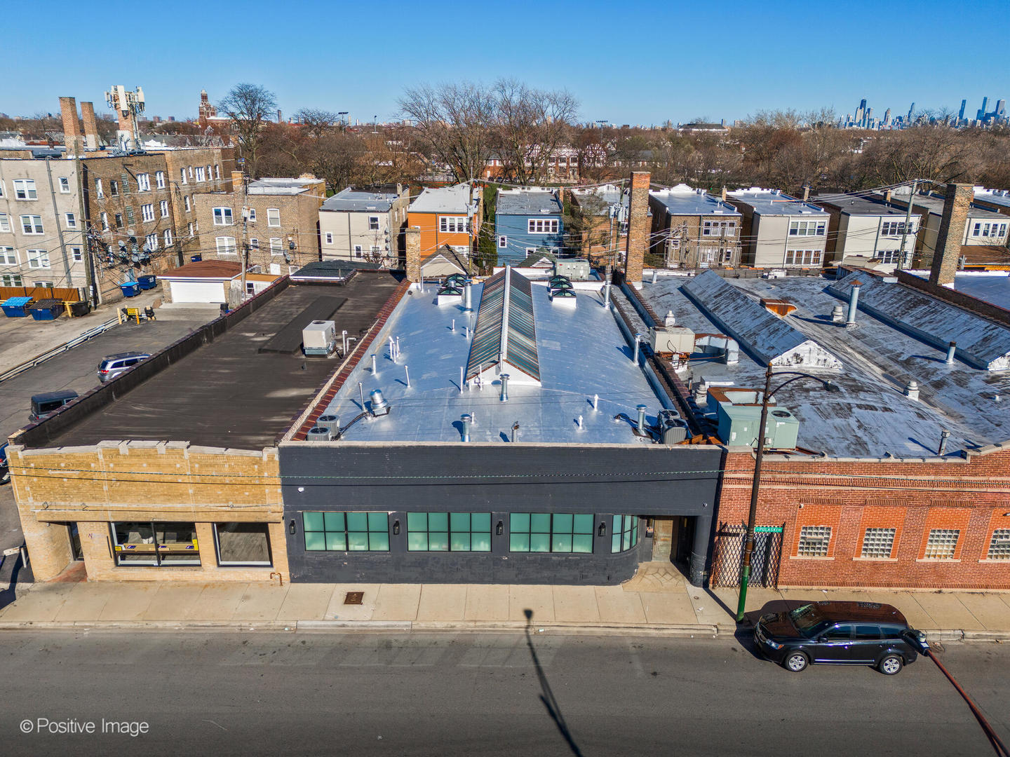 2733 N Pulaski Road Property Photo 1