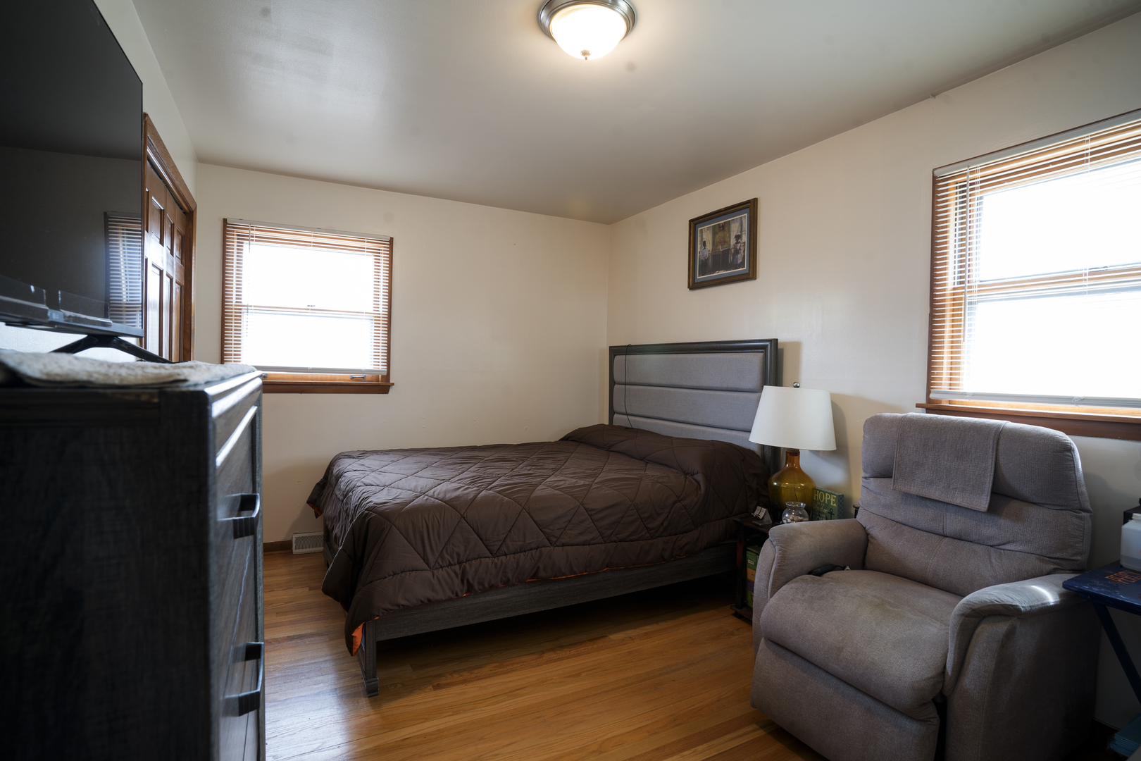 3009 Longfellow Avenue Property Photo 6