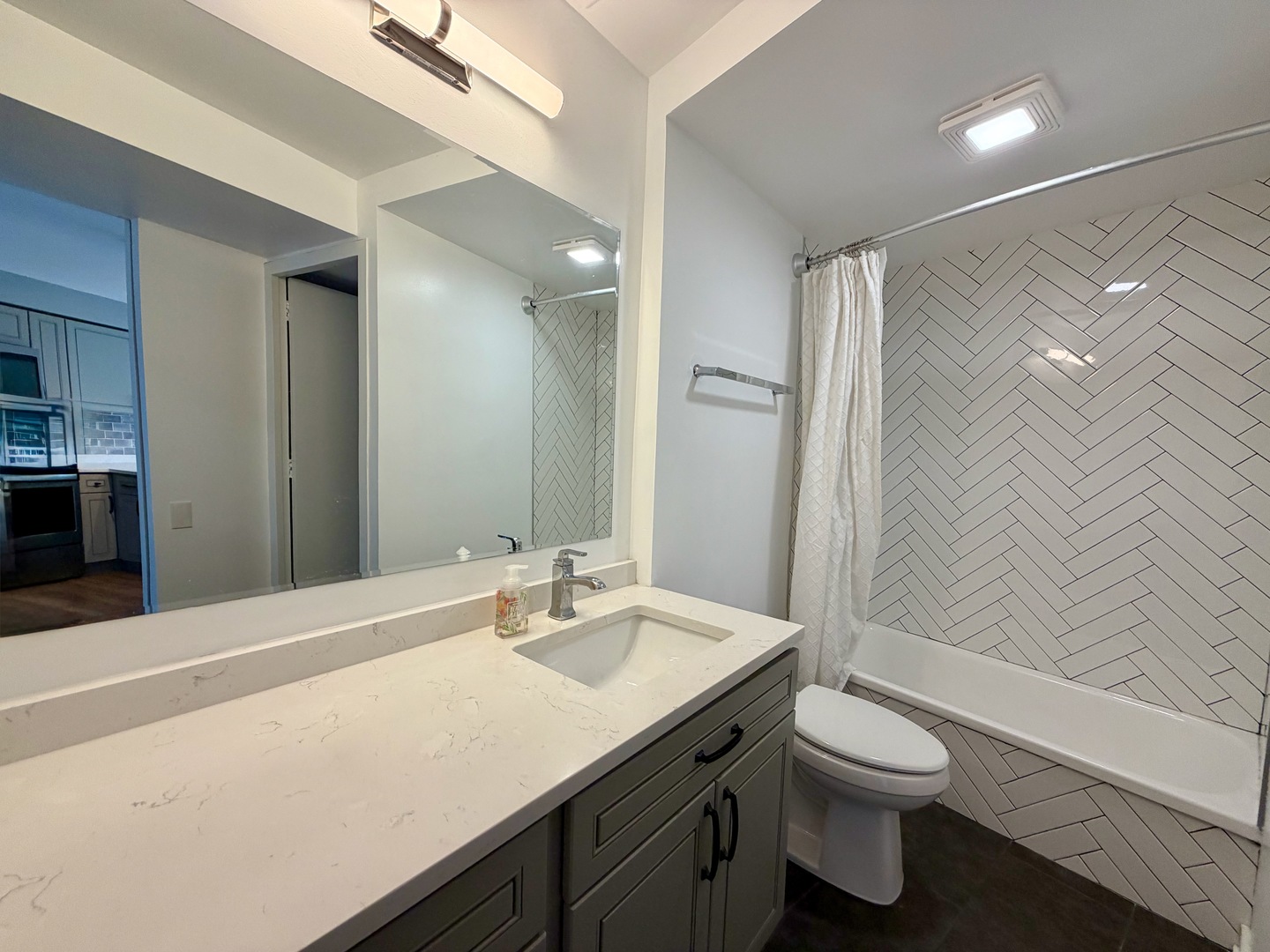 12590931 Property Photo 11