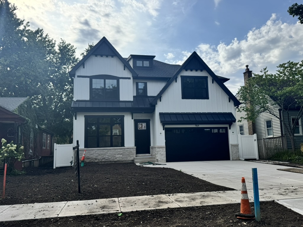 964 S Hillside Avenue Property Photo 3