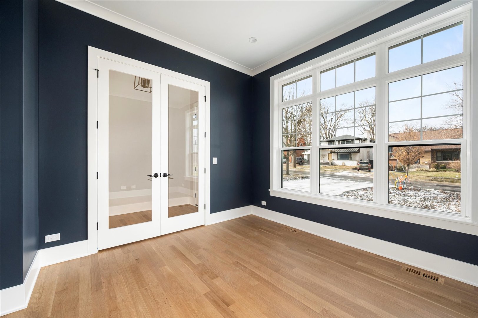 964 S Hillside Avenue Property Photo 8