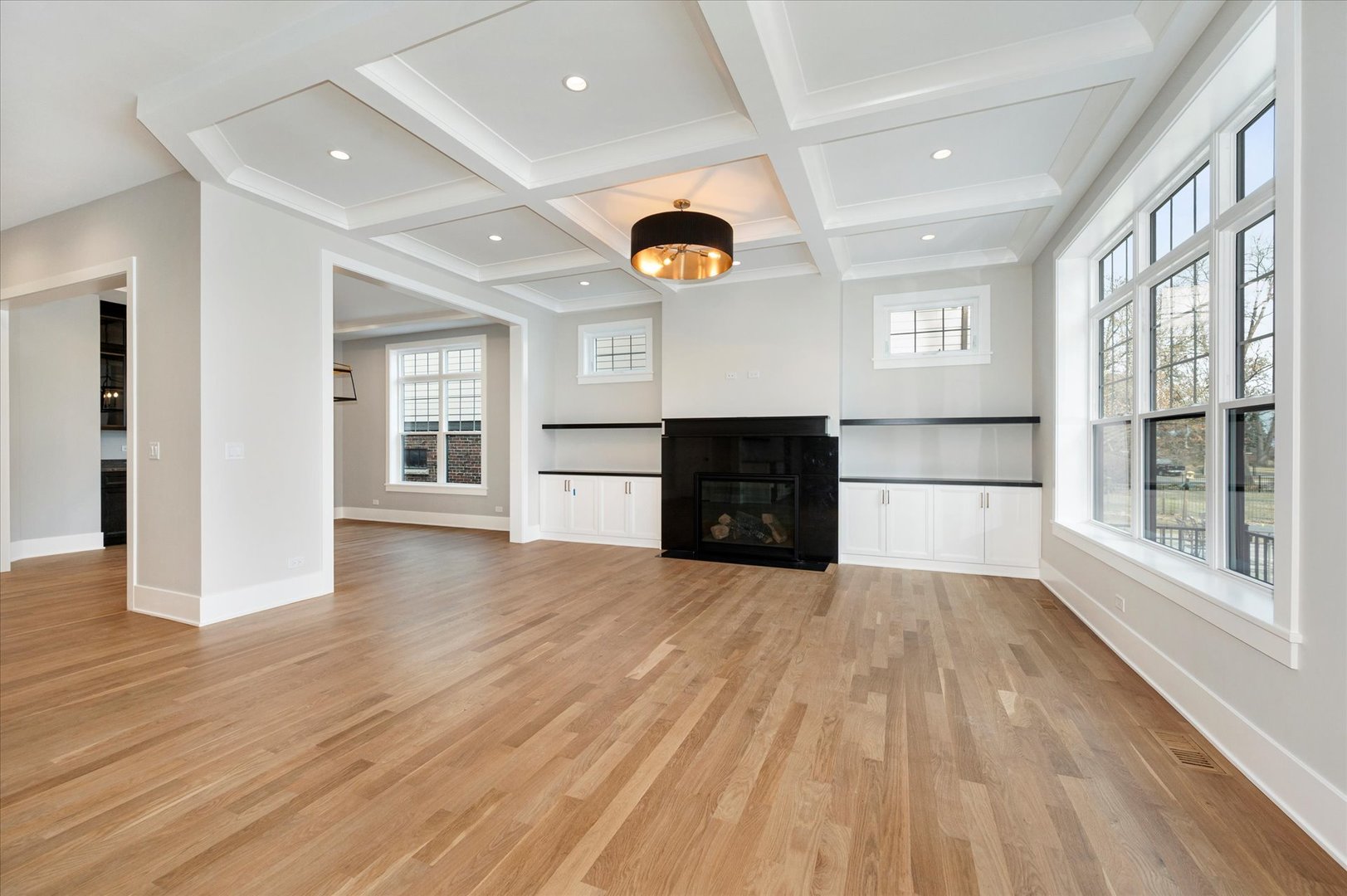 964 S Hillside Avenue Property Photo 28