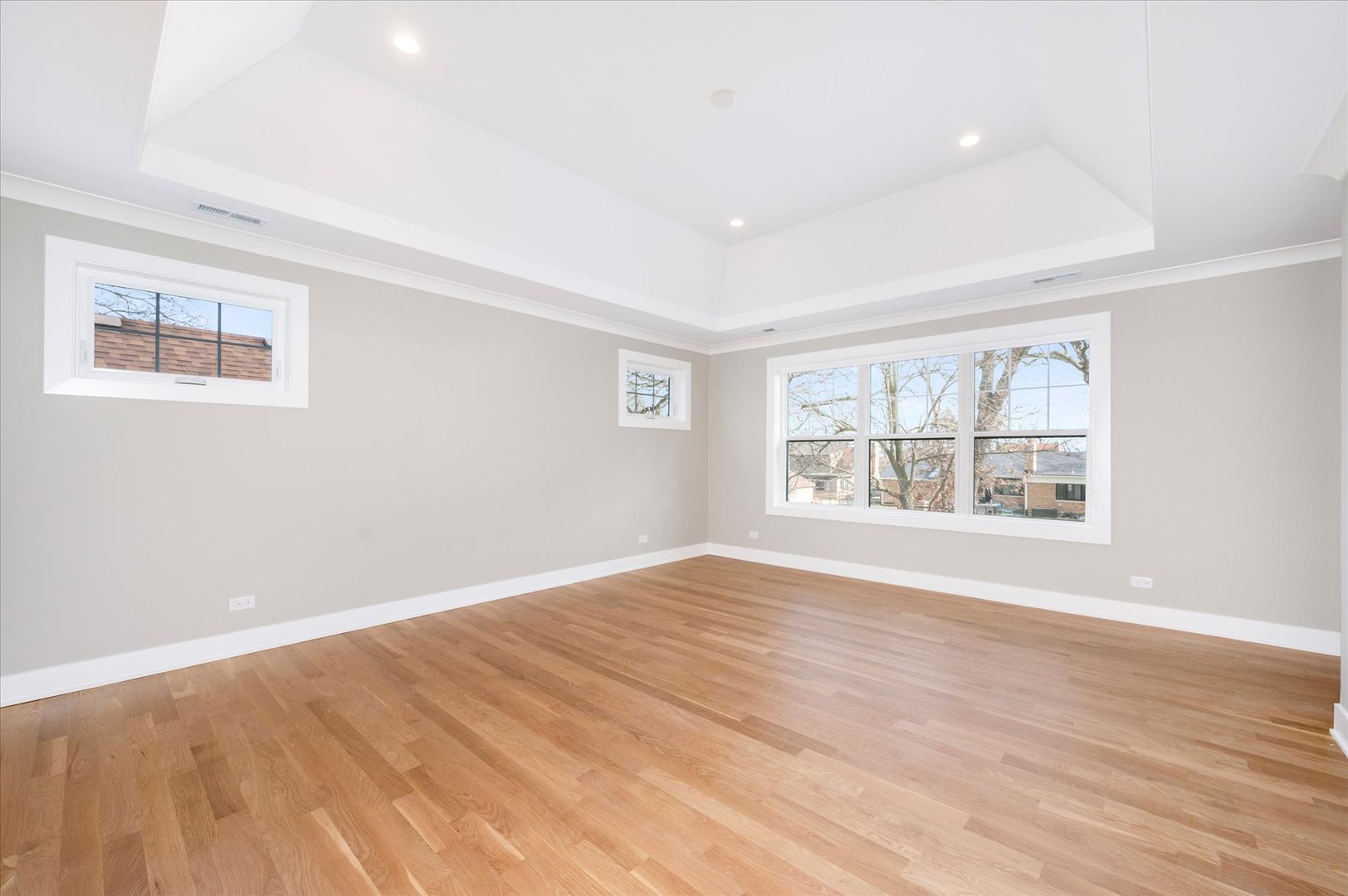 964 S Hillside Avenue Property Photo 38