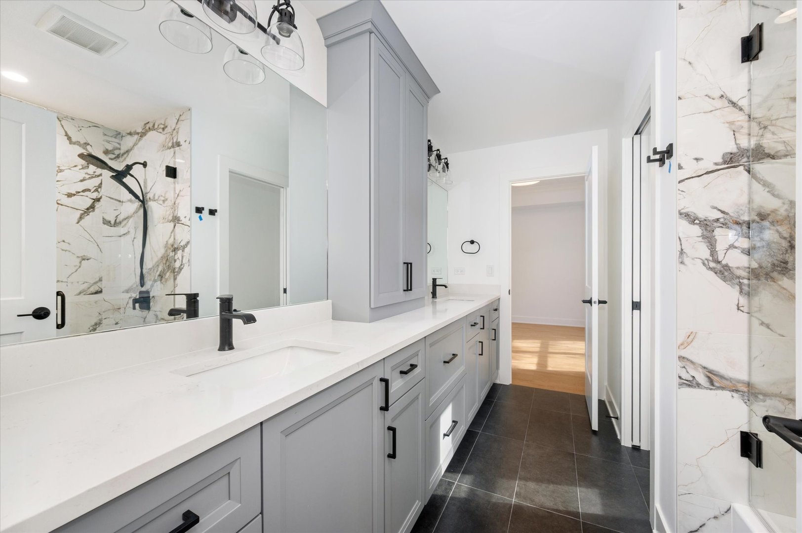 964 S Hillside Avenue Property Photo 49