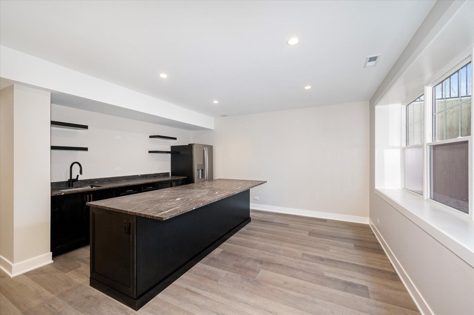 964 S Hillside Avenue Property Photo 61