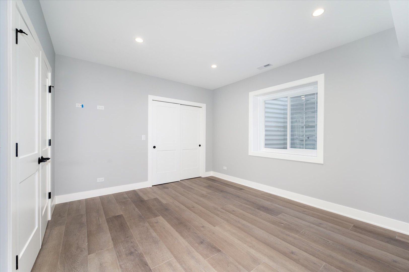 964 S Hillside Avenue Property Photo 64