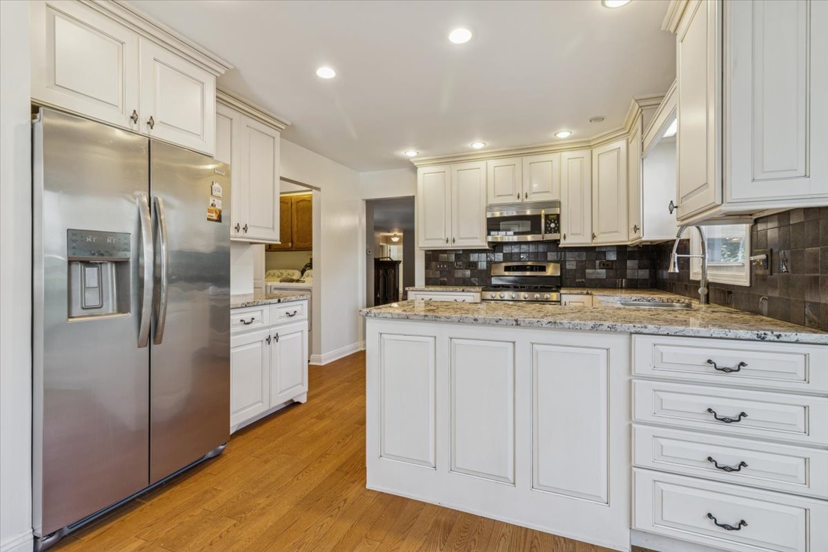 417 River Bluff Circle Property Photo 8