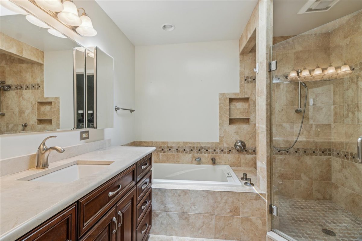 417 River Bluff Circle Property Photo 13