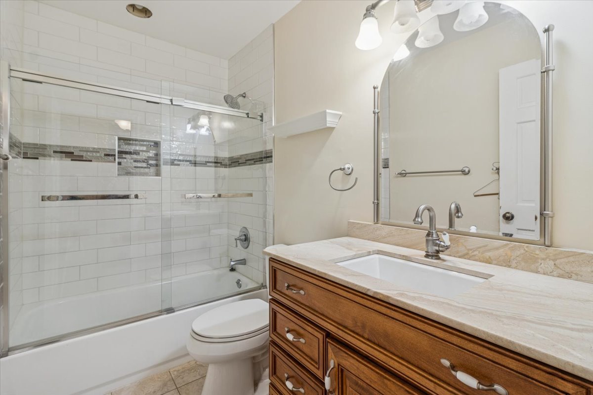 417 River Bluff Circle Property Photo 16