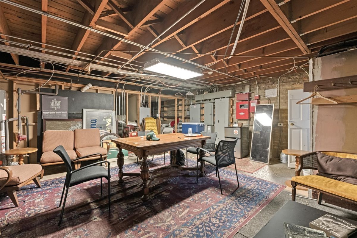 7321 Madison Street Property Photo 14