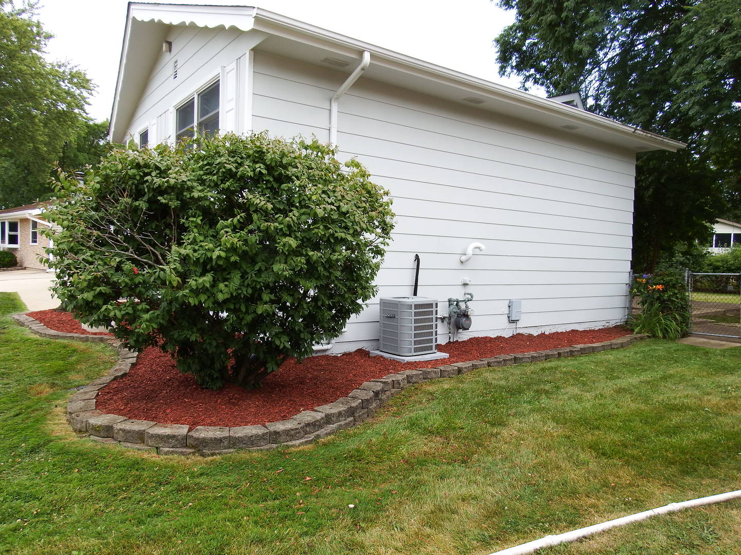 1109 W Weathersfield Way Property Photo 6
