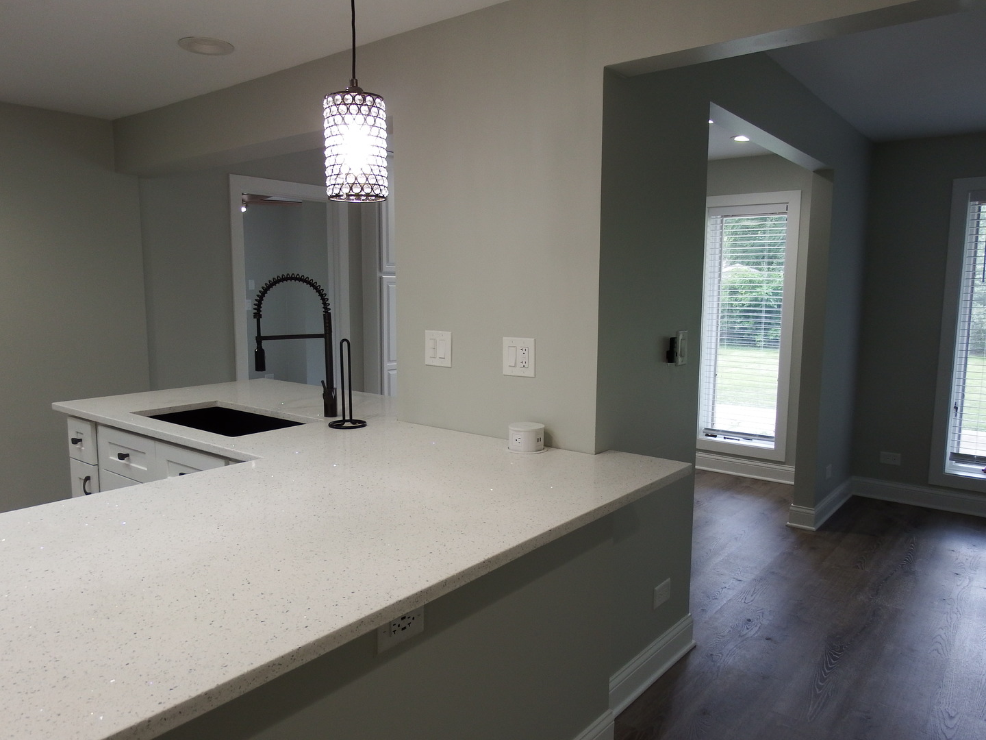 1109 W Weathersfield Way Property Photo 13