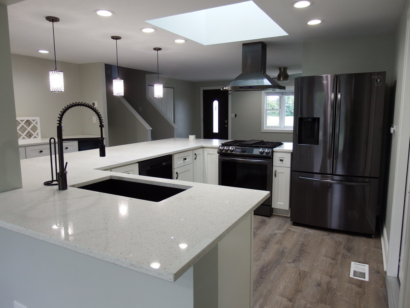 1109 W Weathersfield Way Property Photo 18