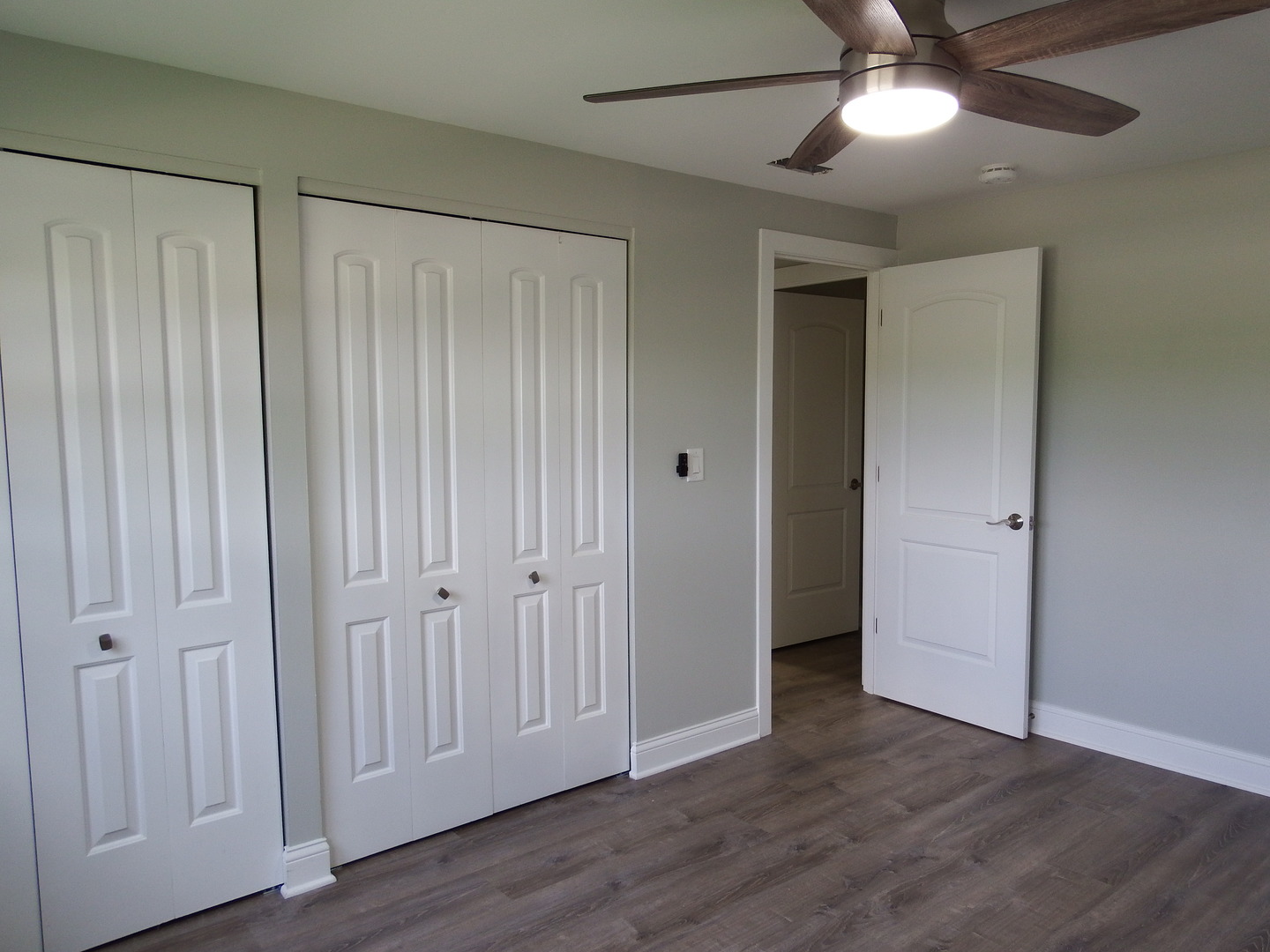 1109 W Weathersfield Way Property Photo 37