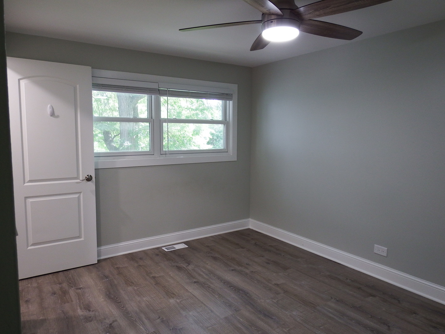 1109 W Weathersfield Way Property Photo 39