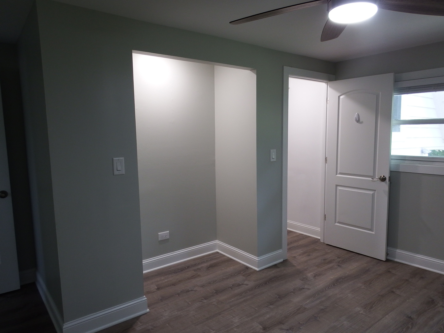 1109 W Weathersfield Way Property Photo 40