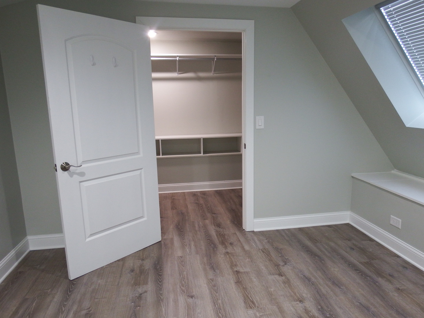 1109 W Weathersfield Way Property Photo 52