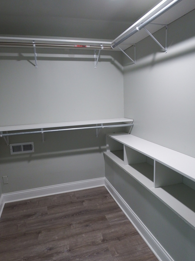 1109 W Weathersfield Way Property Photo 53