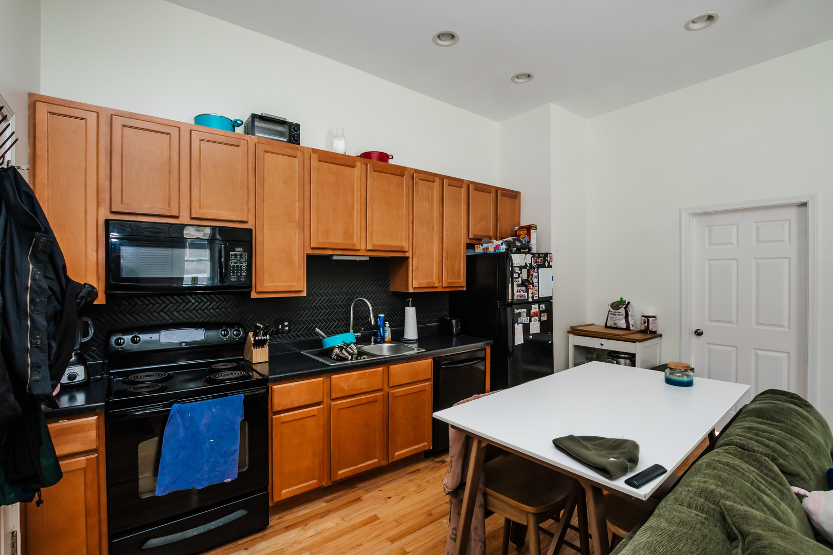 2712 W North Avenue Property Photo 16