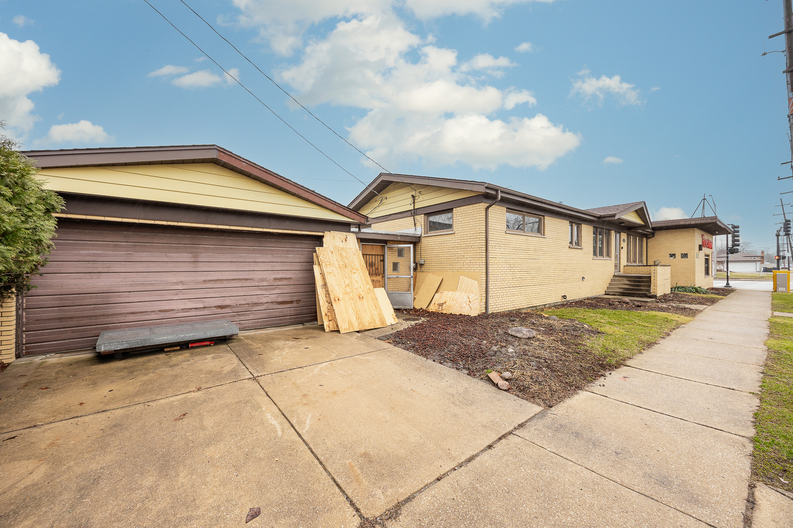 9101 S Kedzie Avenue Property Photo 5