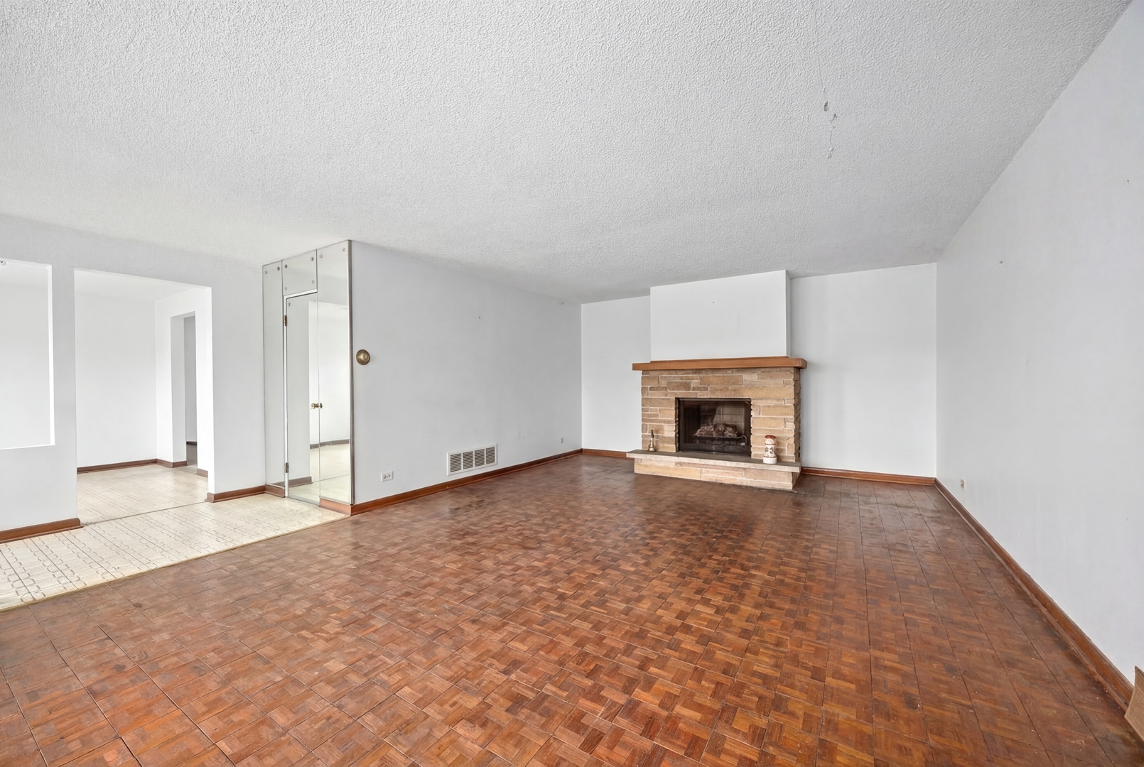 9101 S Kedzie Avenue Property Photo 27