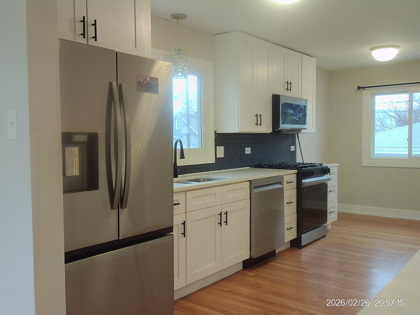 650 Greenbay Avenue Property Photo 4
