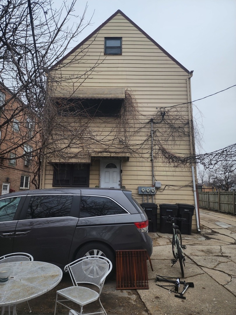 4345 N Kedvale Street Property Photo 7