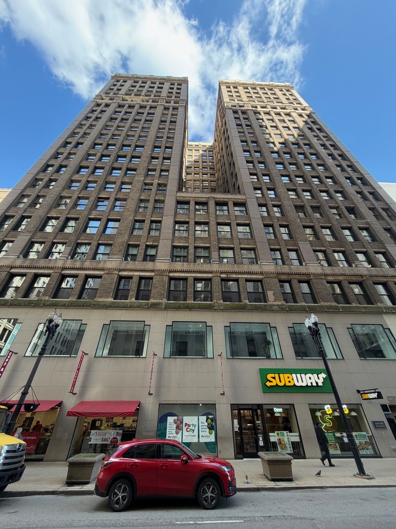 111 N Wabash Avenue 1610 Property Photo 3