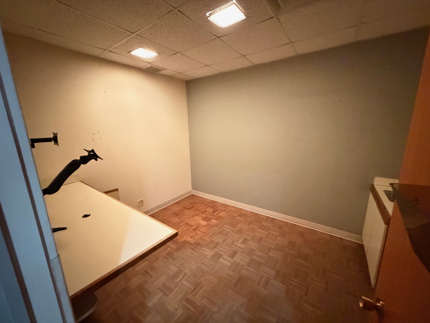 111 N Wabash Avenue 1610 Property Photo 17