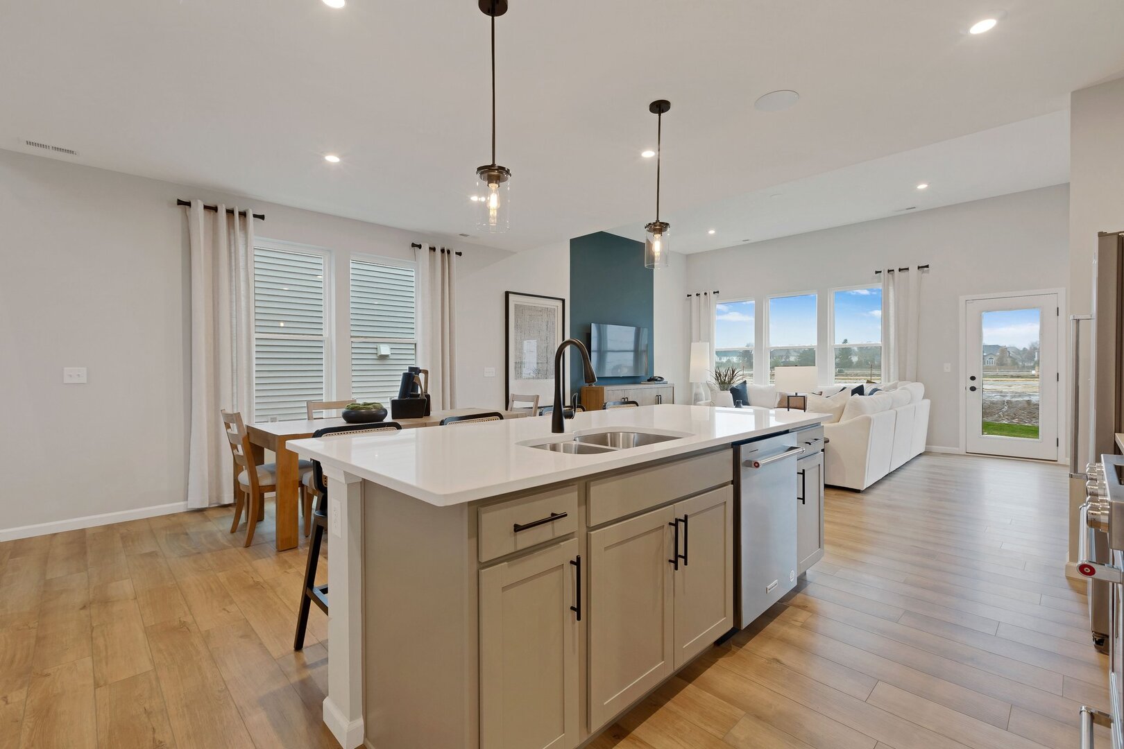 2539 Tailshot Road Property Photo 4