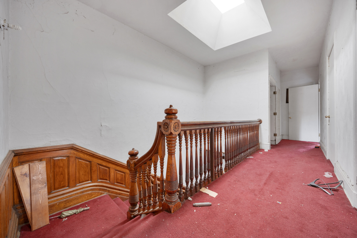 3143 S Giles Avenue Property Photo 12