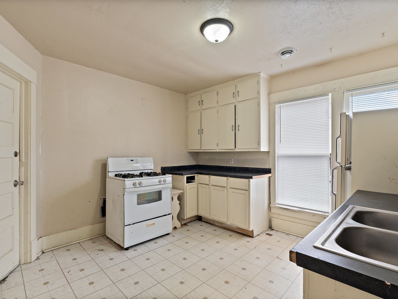 1546 12th Avenue Property Photo 29