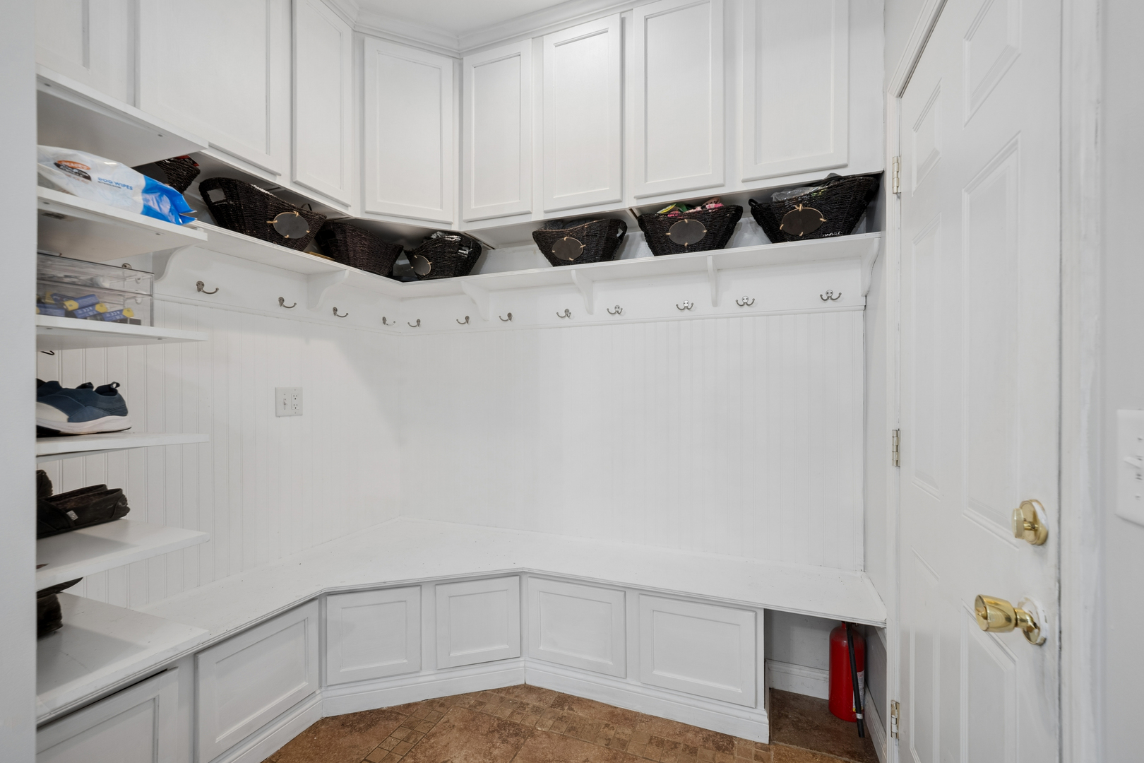 579 Kennedy Street Property Photo 6