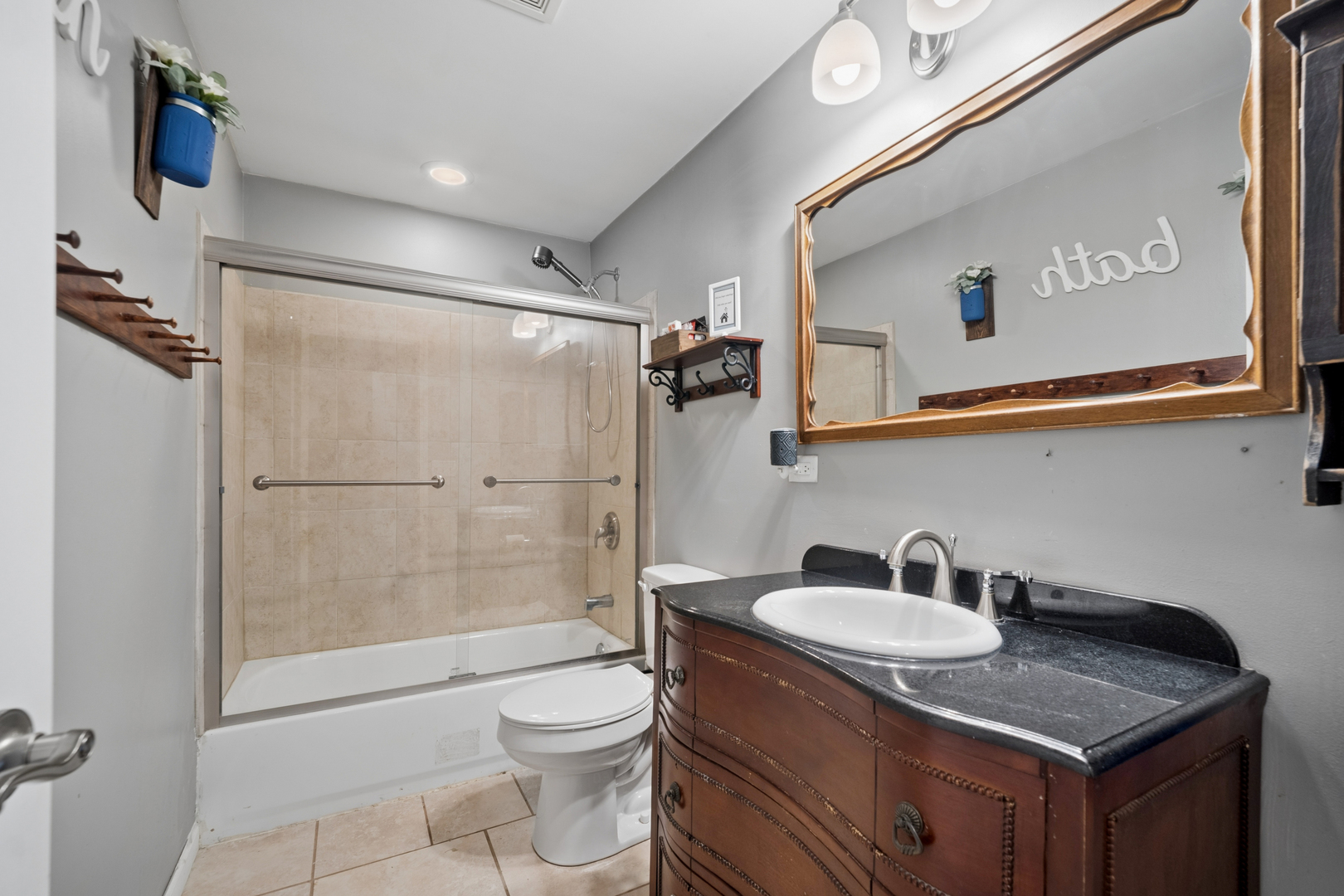 579 Kennedy Street Property Photo 17