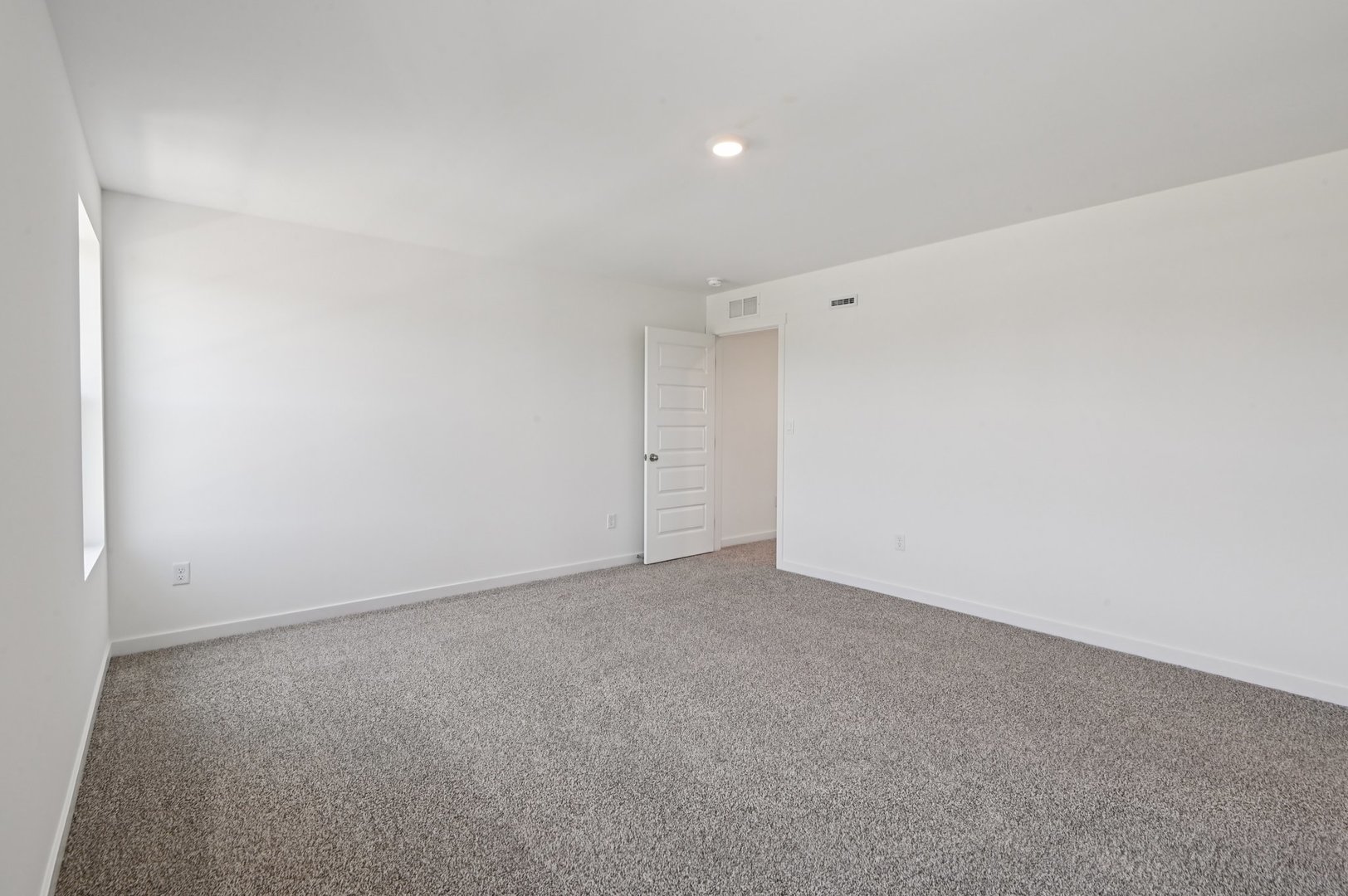 3554 Richardson Circle Property Photo 14